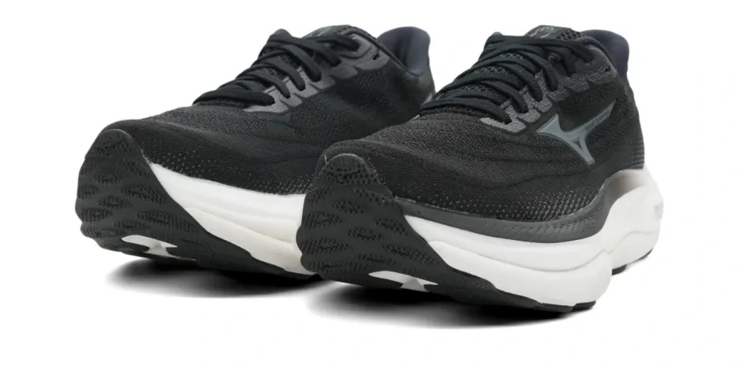 Pair of Mizuno Wave Prophecy 9 running shoes in black with white midsole, shown from a front three-quarter angle
